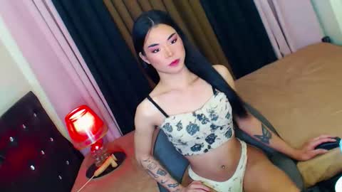 Snapshot of arabella_califa chatting on December 18, 2025, 1:55 am ARABELLA online show from December 18, 2025, 1:55 am