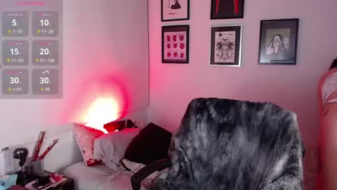 Snapshot of arabella_stone chatting on October 25, 2025, 4:31 am Arabella online show from October 25, 2025, 4:31 am