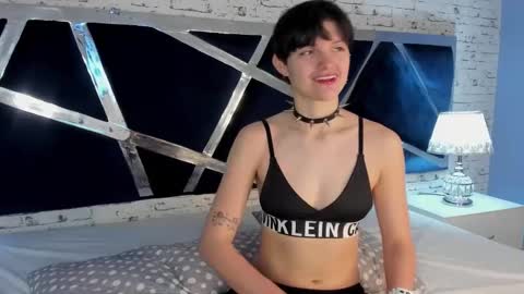 ArabellaBlue online show from October 14, 2025, 1:34 pm