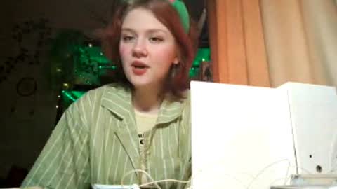 Sarah online show from July 14, 2026, 10:21 am