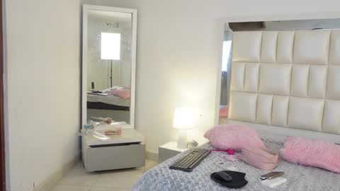   online show from February 7, 2025, 7:40 am