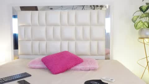   online show from March 2, 2025, 6:16 am