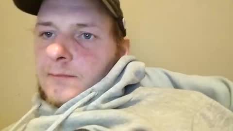 Snapshot of archiybald chatting on March 7, 2025, 9:48 pm archiybald online show from March 7, 2025, 9:48 pm