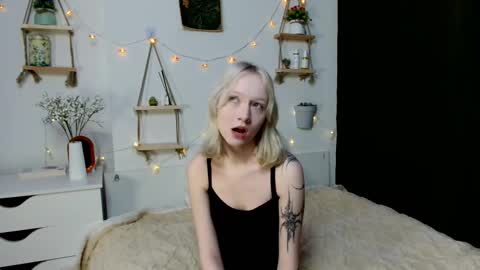 Jenny online show from November 7, 2025, 7:19 am