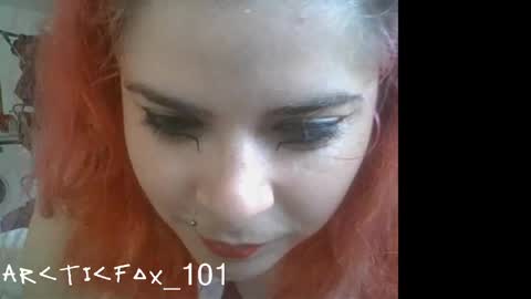 Snapshot of arcticfox_101 chatting on July 10, 2026, 7:34 am Daisy online show from July 10, 2026, 7:34 am