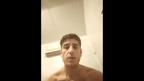 Snapshot of arenn1997 chatting on December 1, 2025, 12:04 am arenn1997 online show from December 1, 2025, 12:04 am