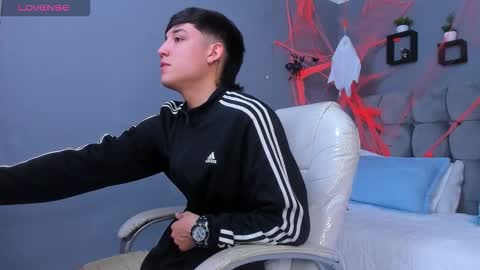 Ares online show from November 4, 2025, 4:00 am