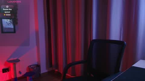 Ares online show from October 28, 2025, 9:06 pm