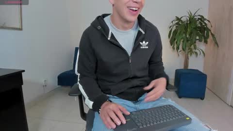 Ares online show from October 14, 2025, 3:24 pm