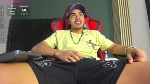 ares_pain_ online show from May 10, 2026, 3:33 am
