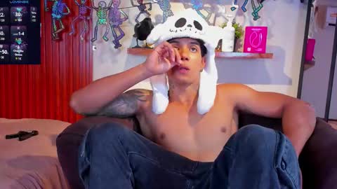 aress444 online show from October 1, 2025, 1:44 am