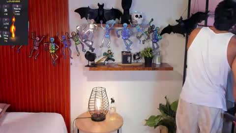 aress444 online show from October 4, 2025, 1:47 am