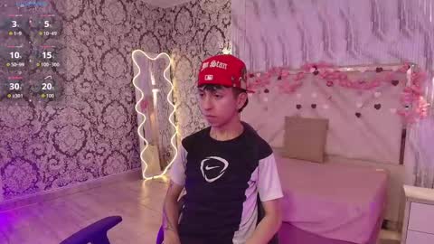 aress_tay online show from May 25, 2026, 3:23 am