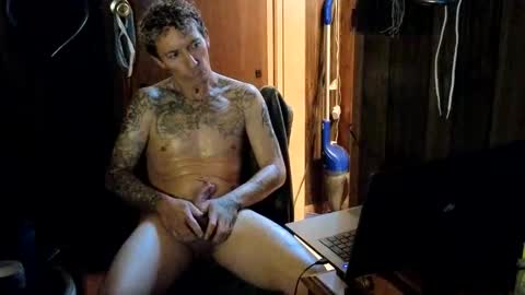 Snapshot of argabright chatting on March 3, 2026, 9:42 pm argabright online show from March 3, 2026, 9:42 pm