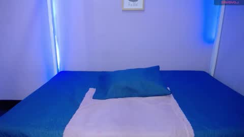    online show from October 28, 2025, 7:05 pm