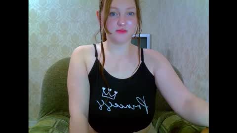 Snapshot of aria__dark chatting on November 21, 2025, 8:40 pm Aria online show from November 21, 2025, 8:40 pm