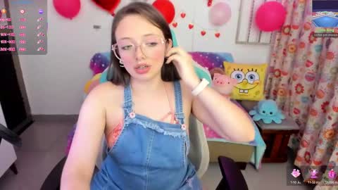 Snapshot of aria_alaia chatting on March 6, 2025, 1:37 am Linda online show from March 6, 2025, 1:37 am