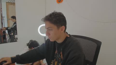 Snapshot of aria_arthur chatting on October 12, 2025, 2:05 pm aria_arthur online show from October 12, 2025, 2:05 pm