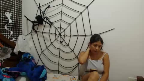 Snapshot of aria_arthur chatting on October 29, 2025, 1:52 am aria_arthur online show from October 29, 2025, 1:52 am