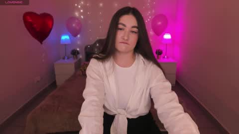 Snapshot of aria_blisss chatting on February 20, 2025, 11:10 pm aria_blisss online show from February 20, 2025, 11:10 pm