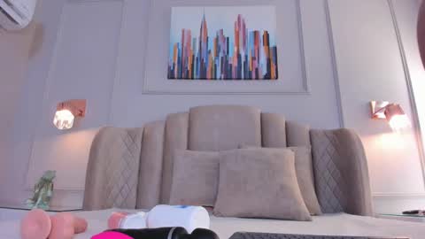 Snapshot of aria_greco chatting on December 14, 2024, 2:56 am Aria online show from December 14, 2024, 2:56 am