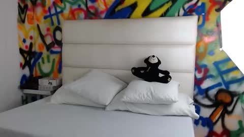 aria online show from December 6, 2024, 11:54 am