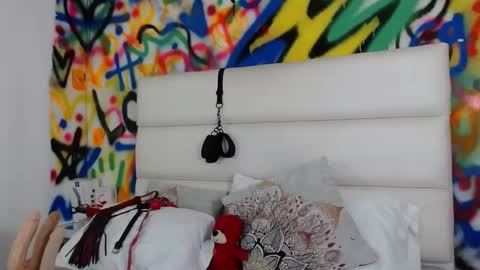 aria online show from March 5, 2025, 12:22 pm