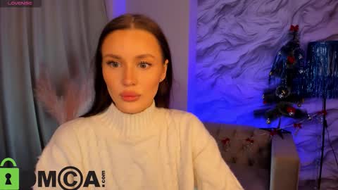 aria_mila online show from December 18, 2025, 11:16 am