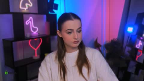 Luna online show from December 3, 2025, 6:10 am