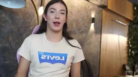 Ariaa online show from January 5, 2026, 6:33 pm