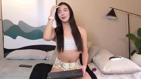 Snapshot of ariaa_isabell chatting on February 9, 2026, 6:45 pm Ariaa online show from February 9, 2026, 6:45 pm