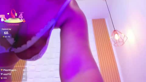 AriaBelle1 online show from September 18, 2025, 7:05 pm