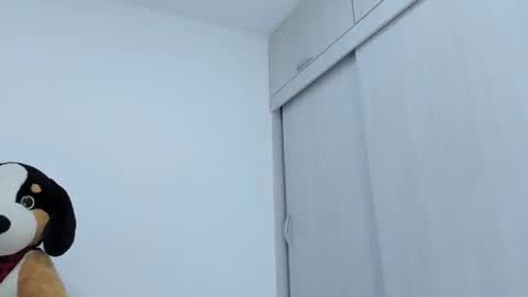 ariacoral online show from January 9, 2026, 2:42 pm