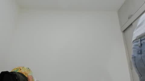 ariacoral online show from February 15, 2026, 1:41 pm