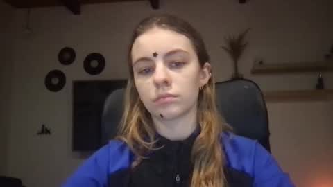 Snapshot of ariacreazy chatting on February 20, 2025, 9:42 pm AriaCreazy online show from February 20, 2025, 9:42 pm