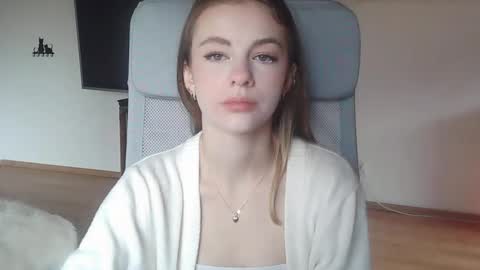 Snapshot of ariacreazy chatting on October 17, 2025, 8:39 am AriaCreazy online show from October 17, 2025, 8:39 am