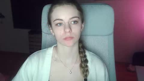 AriaCreazy online show from March 3, 2026, 9:21 pm