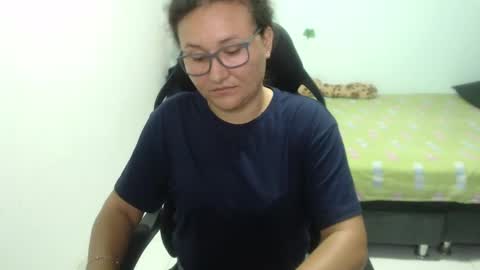Snapshot of ariadna_6 chatting on February 7, 2025, 6:02 pm ...Ariana... online show from February 7, 2025, 6:02 pm