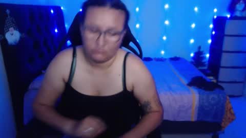 ...Ariana... online show from November 6, 2025, 6:53 pm