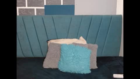 Adri online show from April 12, 2026, 5:18 pm