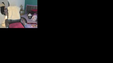      online show from October 18, 2025, 11:55 am