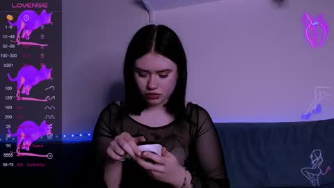Snapshot of ariamorgan_ chatting on October 21, 2025, 3:24 pm Aria online show from October 21, 2025, 3:24 pm