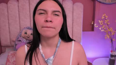 ariana__clauss online show from October 28, 2025, 7:16 pm