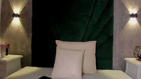 Snapshot of ariana_ceballos chatting on December 19, 2024, 3:29 am ARIANA online show from December 19, 2024, 3:29 am