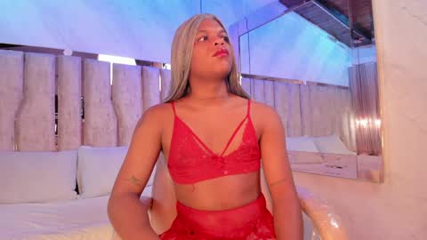 ariana_grande233 online show from May 29, 2026, 11:41 am
