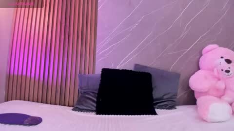 Ariana online show from October 16, 2025, 12:39 pm