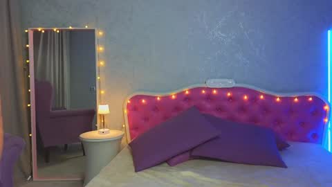 Snapshot of ariana_petite chatting on January 21, 2025, 11:02 pm Ariana online show from January 21, 2025, 11:02 pm
