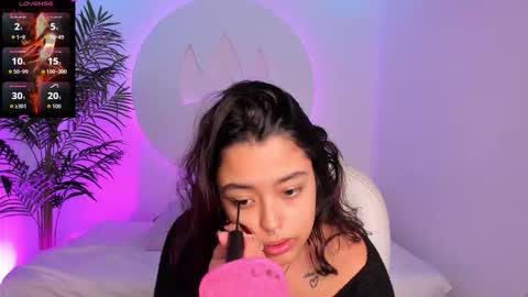 Ariana  online show from November 9, 2025, 12:25 pm