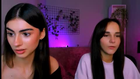 ariana_ross7 online show from September 26, 2025, 9:13 am