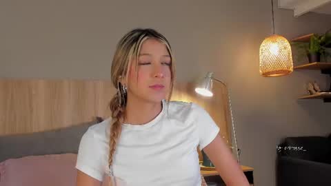 Snapshot of ariana_rosse__ chatting on July 14, 2026, 1:50 pm Ariana online show from July 14, 2026, 1:50 pm
